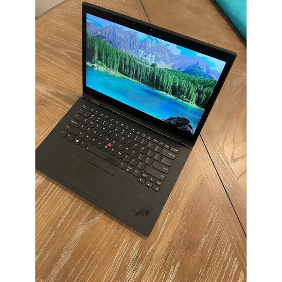 Lenovo Thinkpad X1 Yoga Gen 3 - Picture 1 of 8